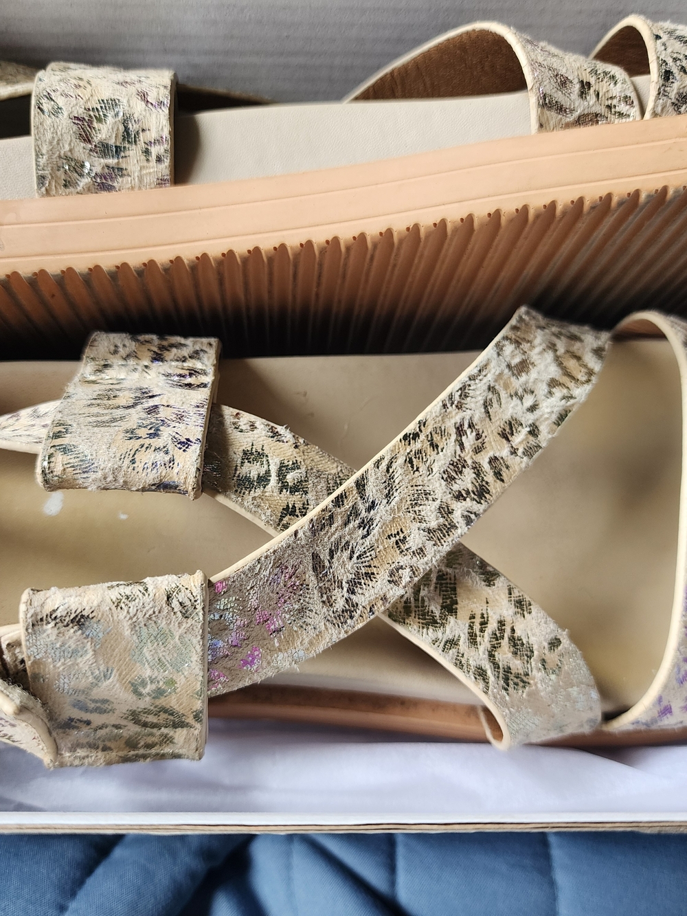 BOUTIQUE by Corkys Beige Leopard Sandal Box - Picture 4 of 4